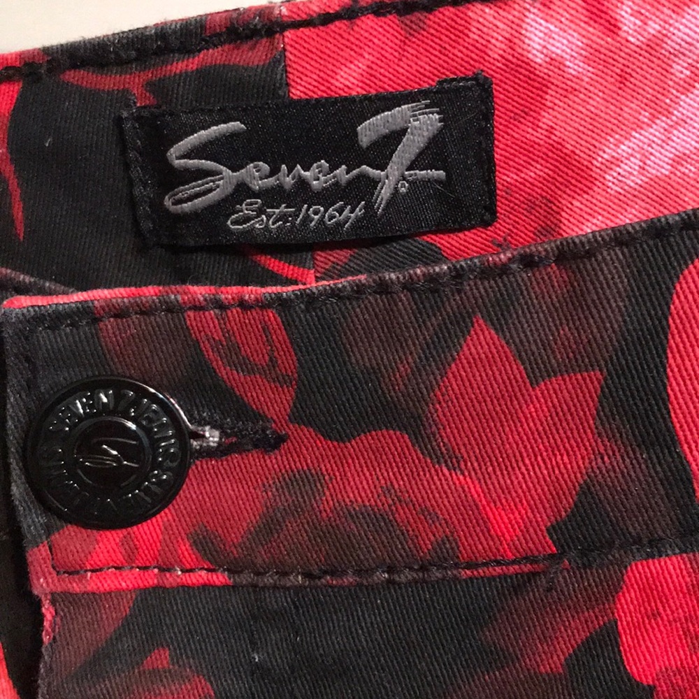 Seven7 Rose print jeans with tapered leg - Picture 2 of 5